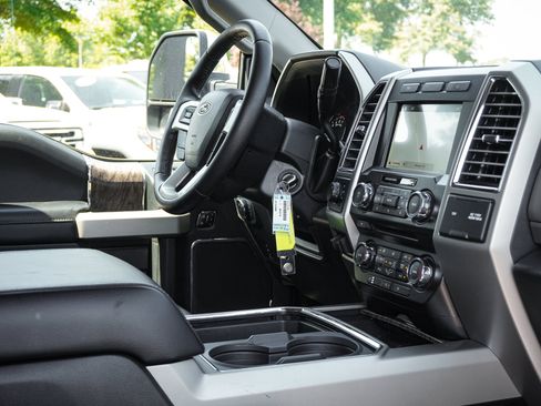 Used 2017 Ford F350 Lariat AWD/4WD image 35