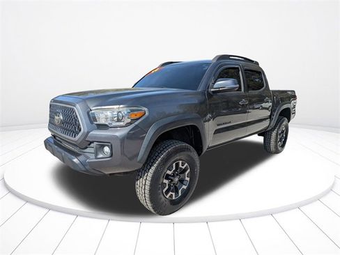 Used 2019 Toyota Tacoma TRD Off-Road image 8