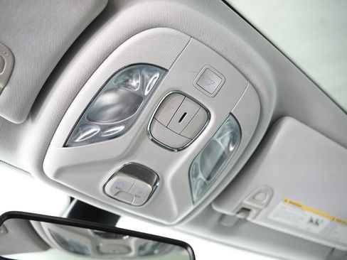 Used 2018 Jeep Compass Latitude w/ Popular Equipment Group image 47