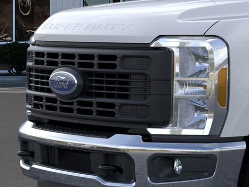 New 2025 Ford F250 XL w/ XL Driver Assist Package image 18