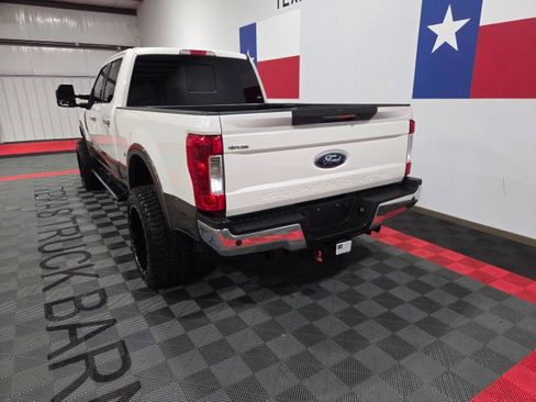 Used 2017 Ford F350 Lariat w/ Lariat Ultimate Package image 12