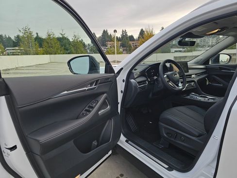 New 2026 INFINITI QX60 Luxe w/ Cargo Package image 30