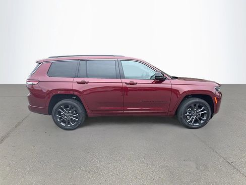 New 2026 Jeep Grand Cherokee L Limited AWD/4WD image 3
