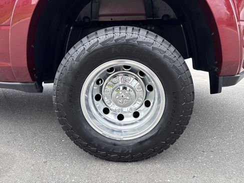 Used 2024 RAM 3500 Limited AWD/4WD image 14