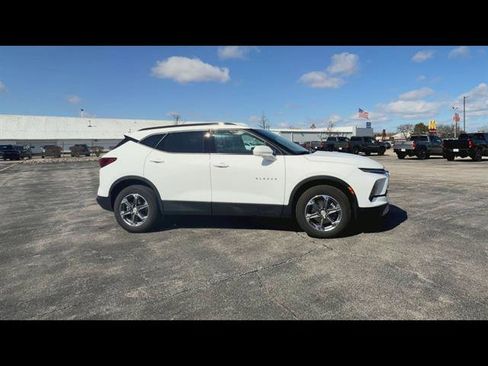 Certified 2023 Chevrolet Blazer LT w/ Convenience Package image 10