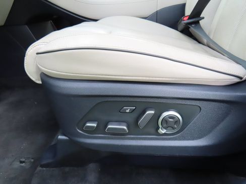 Used 2024 Hyundai Palisade Calligraphy AWD/4WD image 9