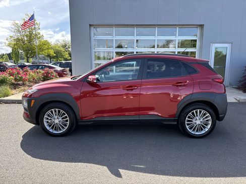 Used 2020 Hyundai Kona SEL w/ Cargo Package AWD/4WD image 2