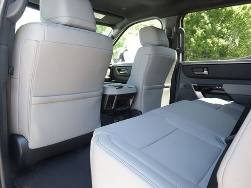 New 2026 Toyota Tundra Limited AWD/4WD image 32