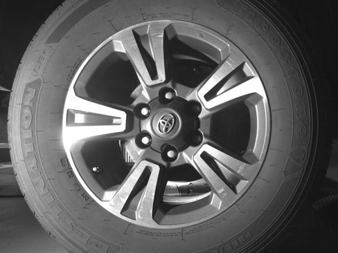 Used 2018 Toyota Tacoma TRD Sport w/ TRD Premium Sport Package image 14