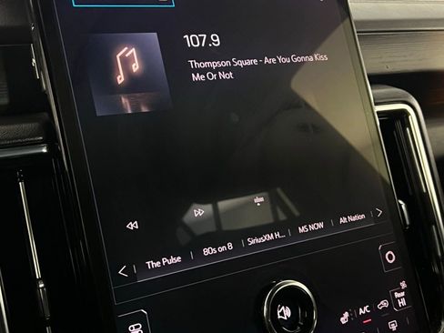 Used 2025 GMC Yukon Denali image 21