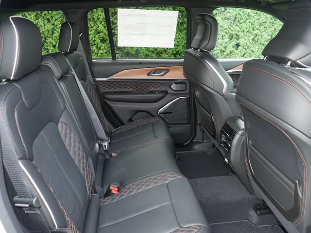 New 2027 Jeep Grand Cherokee Summit AWD/4WD image 20