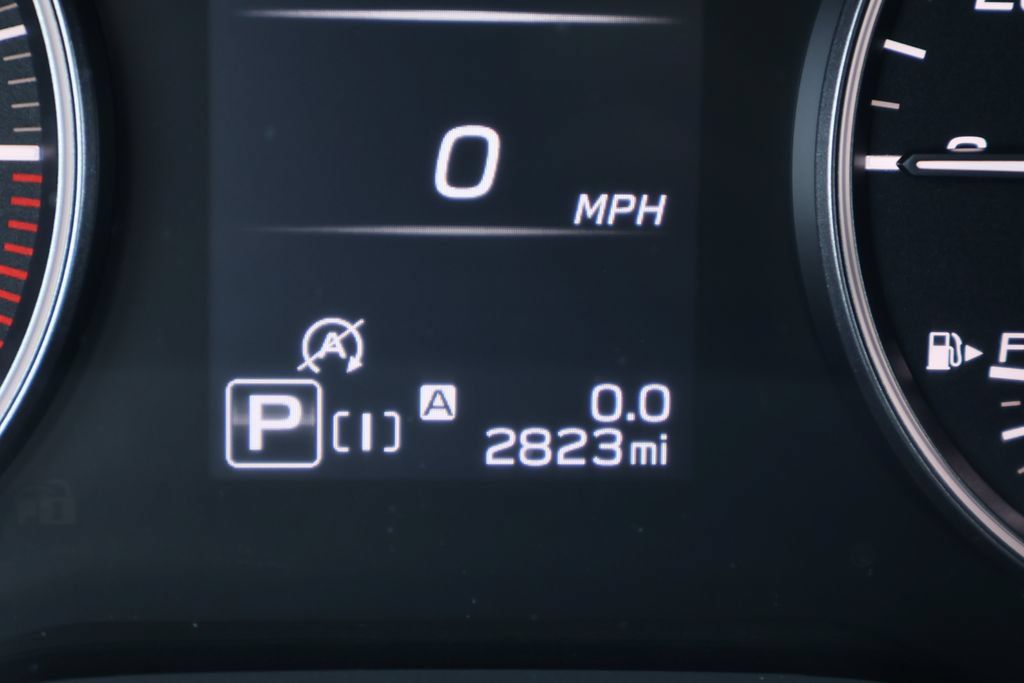 Used 2026 Subaru Crosstrek 2.5i Premium AWD/4WD image 5
