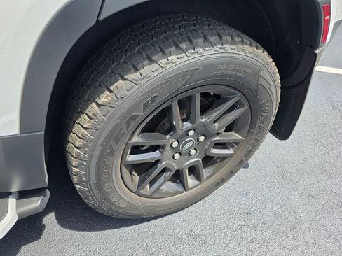 Used 2023 Land Rover Defender 110 S image 8