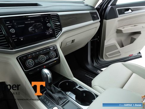 Used 2022 Volkswagen Atlas SE w/ Panoramic Sunroof Package image 23