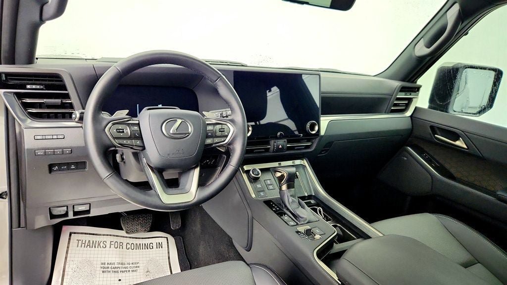Used 2024 Lexus GX 550 w/ Cold Area Package AWD/4WD image 12