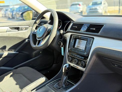 Used 2016 Volkswagen Passat 1.8T S image 14