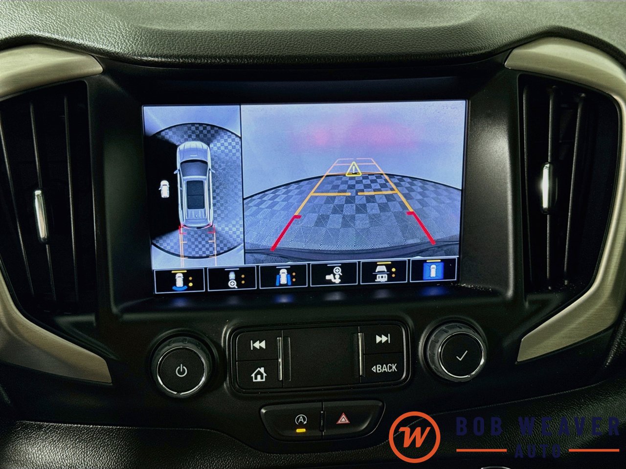 Used 2023 GMC Terrain Denali w/ Denali Premium Package AWD/4WD image 17