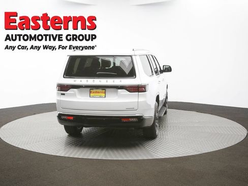 Used 2023 Jeep Wagoneer Series III w/ Preferred Equipment Group RWD image 36