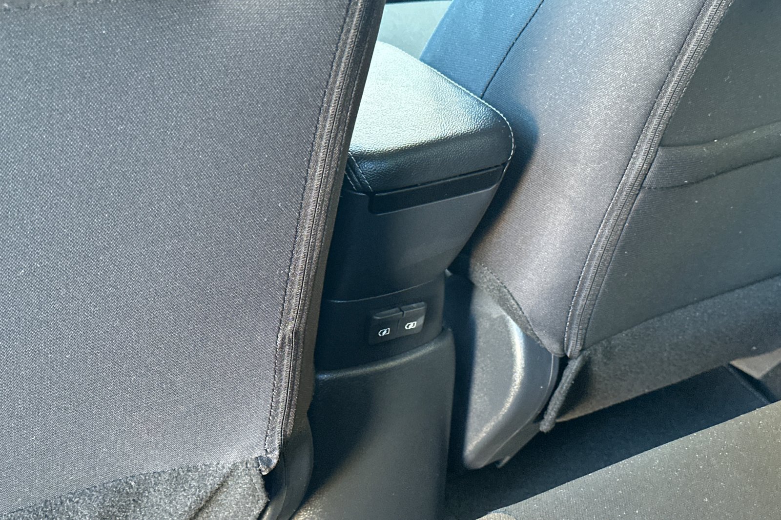 Used 2025 Nissan Kicks Play S FWD image 16