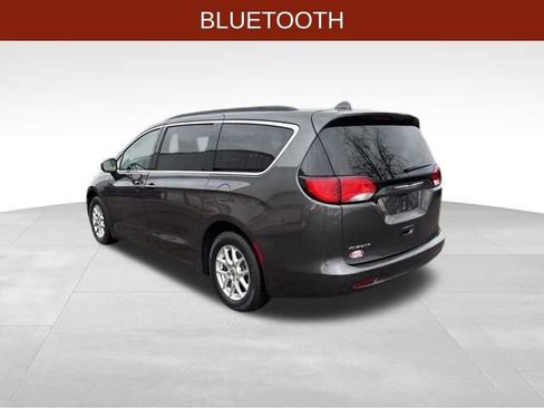 Used 2020 Chrysler Voyager Lxi image 5