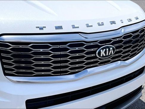 Used 2020 Kia Telluride S w/ S 8 Passenger Seating Package FWD image 29