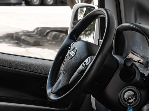 Used 2020 Nissan NV200 SV FWD image 19