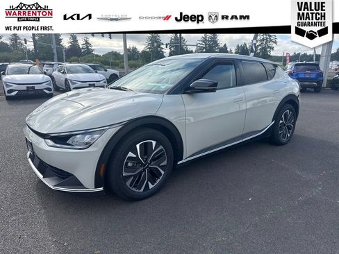 Used 2024 Kia EV6 Light AWD/4WD image 1