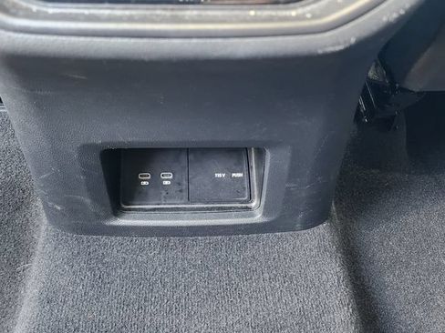 Used 2025 Volkswagen Atlas SE AWD/4WD image 21