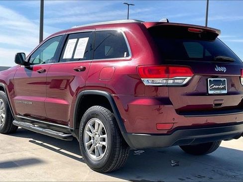 Used 2019 Jeep Grand Cherokee Laredo image 15