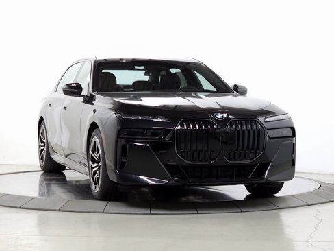 New 2026 BMW 740i xDrive image 1