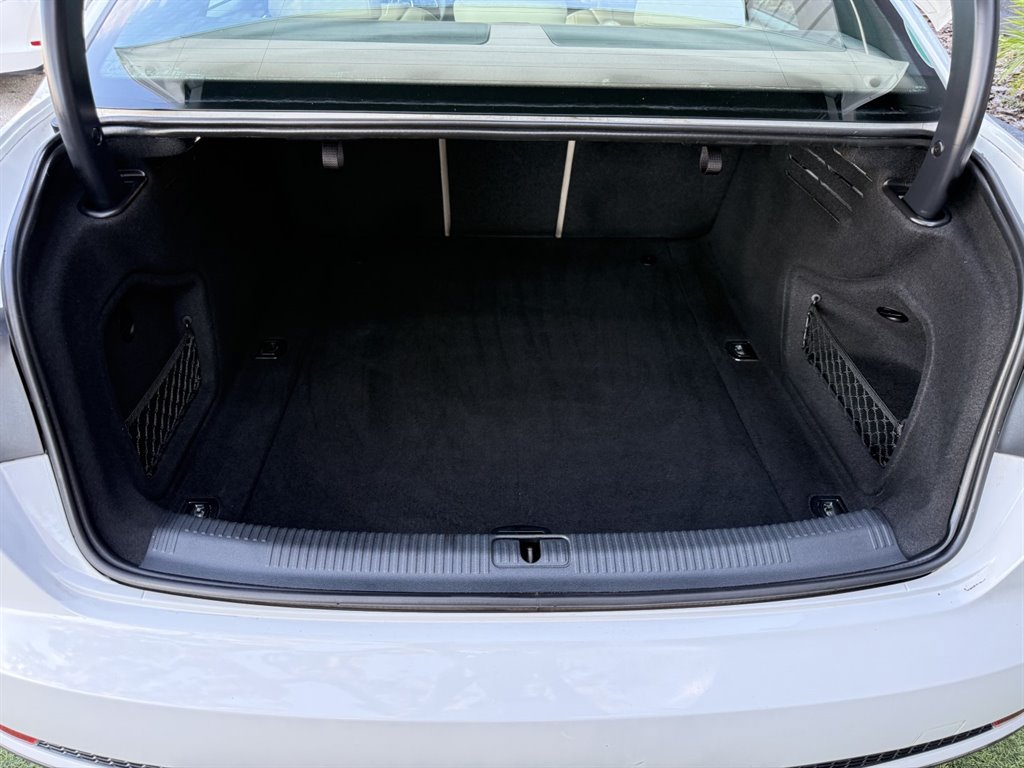 Used 2017 Audi A4 2.0T Ultra Premium w/ Convenience Package FWD image 30