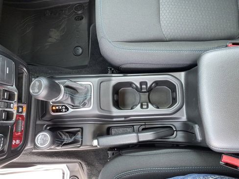 New 2023 Jeep Wrangler Unlimited Rubicon 4xe w/ Cold Weather Group image 14