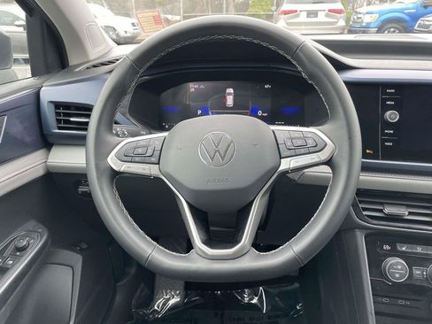 Used 2024 Volkswagen Taos SE image 25