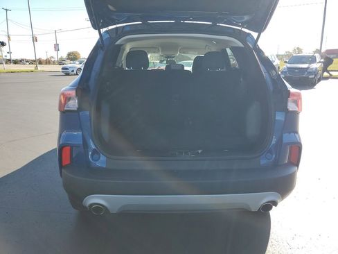 Used 2022 Ford Escape SE w/ Cold Weather Package image 24