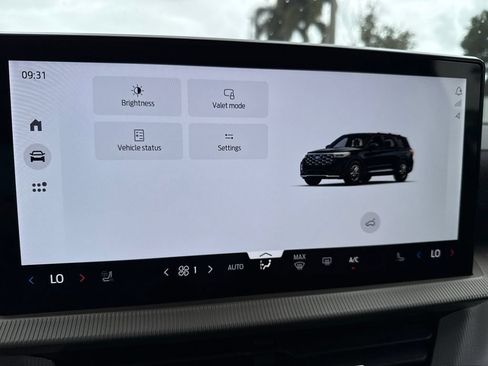 New 2026 Ford Explorer Active w/ Active Comfort Package RWD image 27