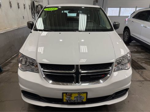 Used 2016 Dodge Grand Caravan SE w/ Quick Order Package 29E SE image 2