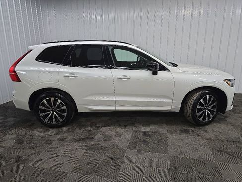 Used 2025 Volvo XC60 B5 Plus AWD/4WD image 2