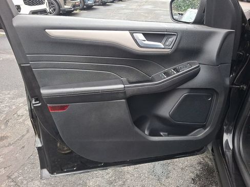 Used 2022 Ford Escape SEL FWD image 12