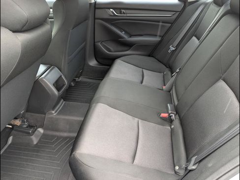 Used 2018 Honda Accord LX image 11
