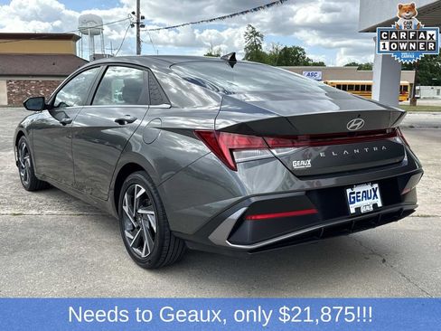 Used 2025 Hyundai Elantra SEL FWD image 10