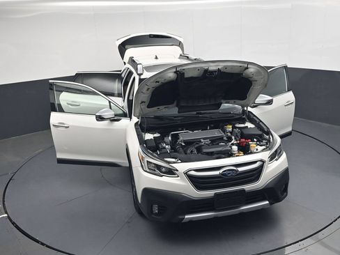 Used 2020 Subaru Outback Touring XT AWD/4WD image 39