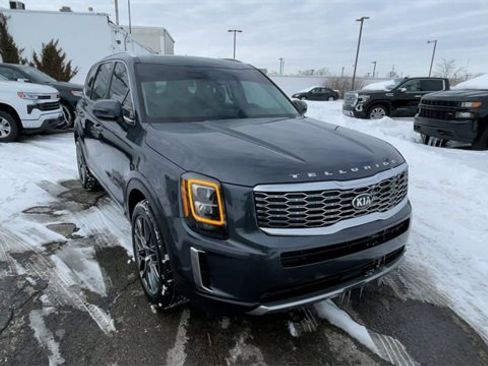 Used 2021 Kia Telluride EX w/ EX Premium Package image 4