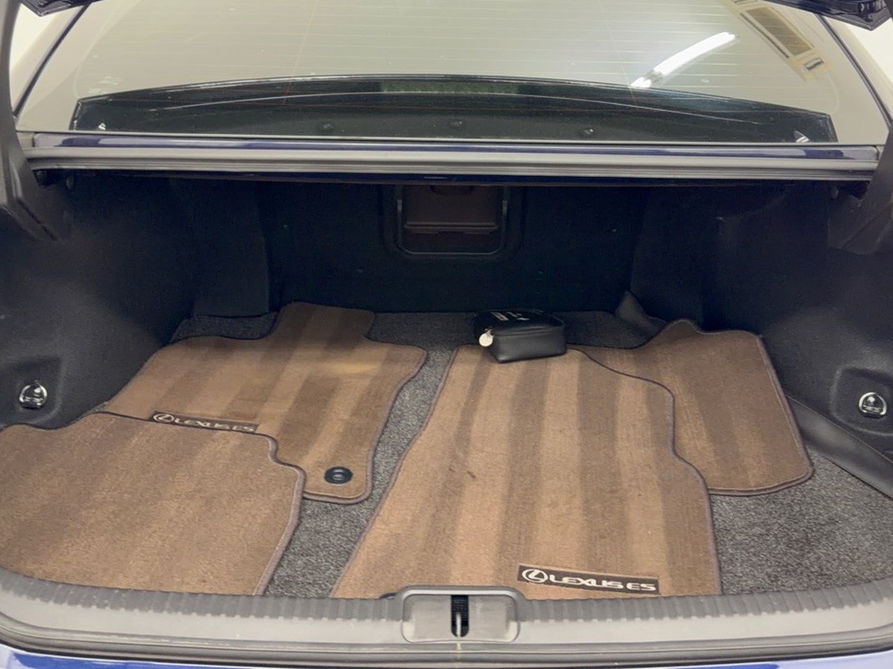 Certified 2020 Lexus ES 350 w/ Premium Package FWD image 29