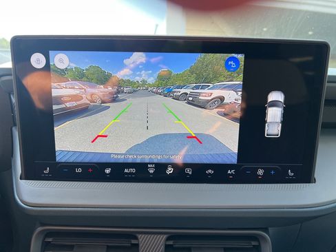 New 2025 Ford Maverick XLT w/ XLT Luxury Package image 27