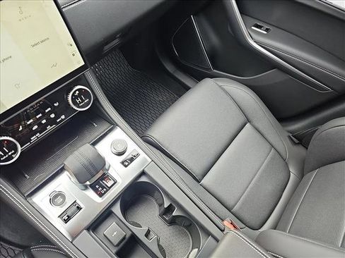 New 2026 Jaguar F-PACE R-Dynamic S image 22