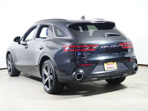 Used 2023 Genesis GV70 2.5T w/ Sport Prestige Package AWD/4WD image 5