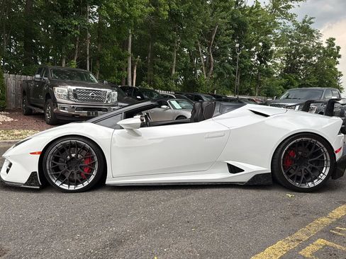 Used 2017 Lamborghini Huracan LP 580-2 RWD image 42