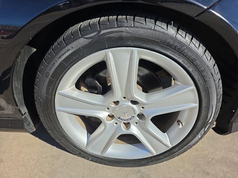 Used 2010 Mercedes-Benz C 300 4dr Sdn C 300 Sport RWD image 27