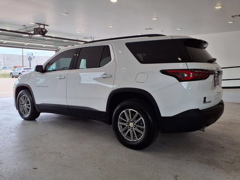 Used 2023 Chevrolet Traverse LT FWD image 20