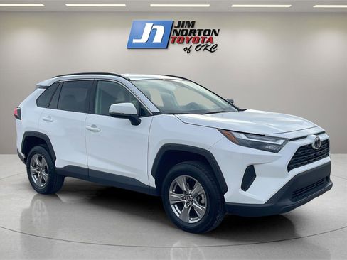 Used 2023 Toyota RAV4 XLE image 3